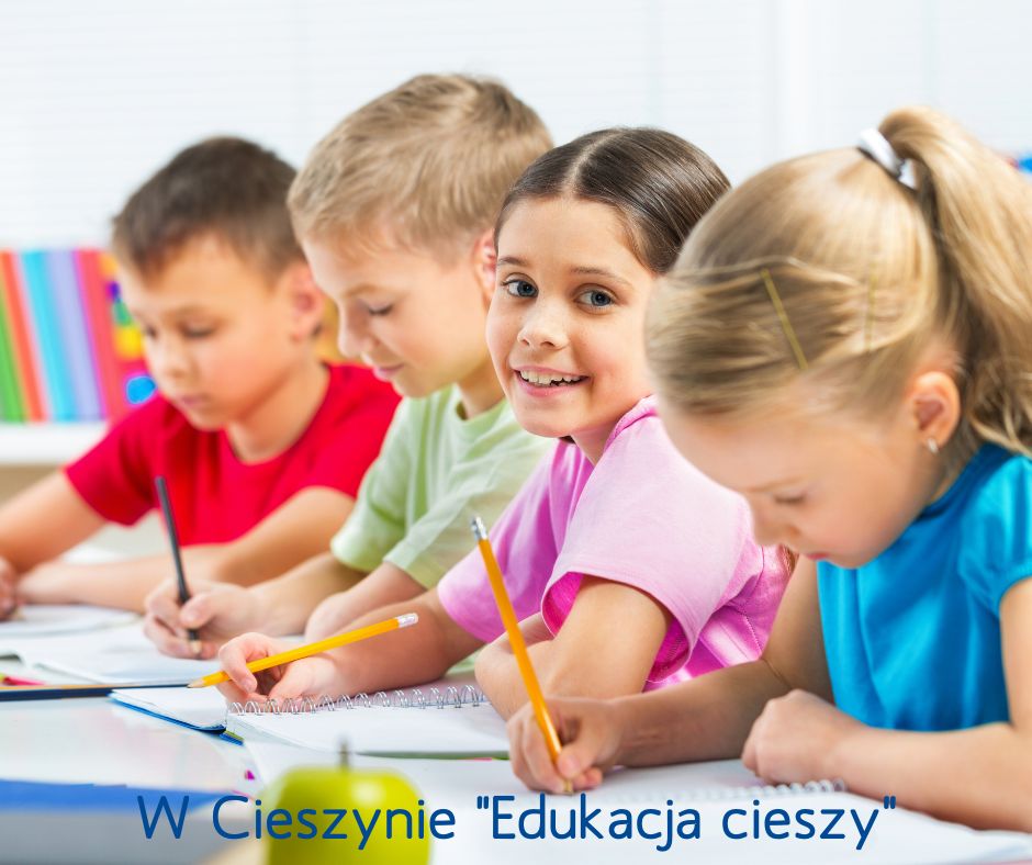 fot. canva Dzieci w szkole 